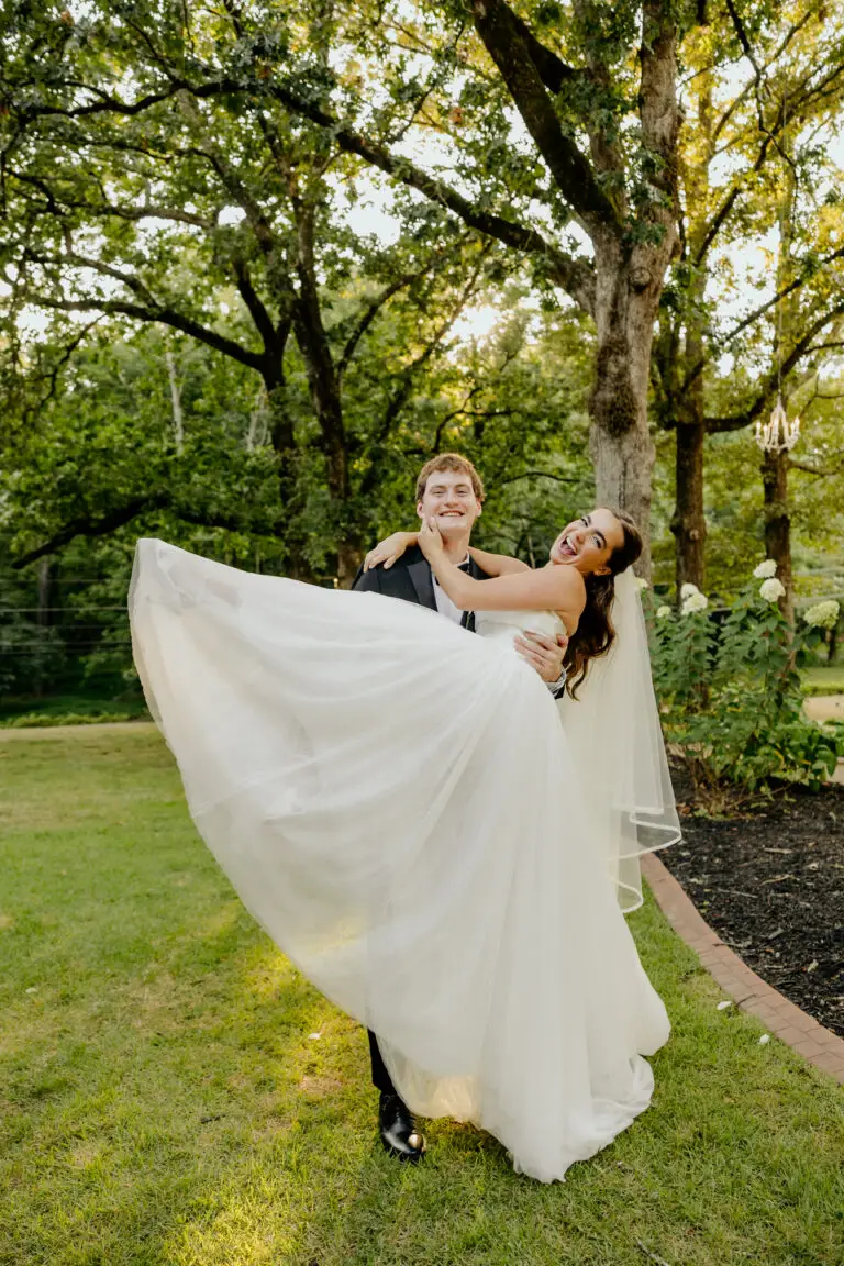 Lucy and Case Wedding Pictures-991