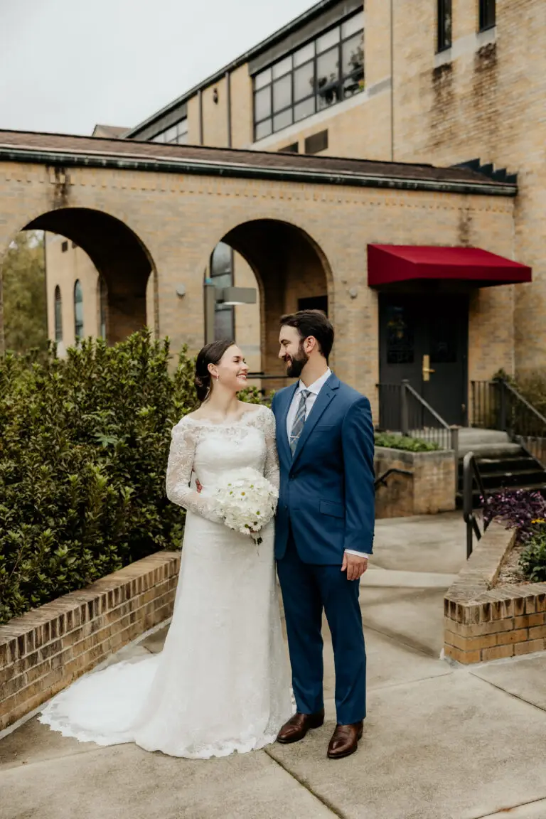 4-20241109 Wedding Sneak Peeks